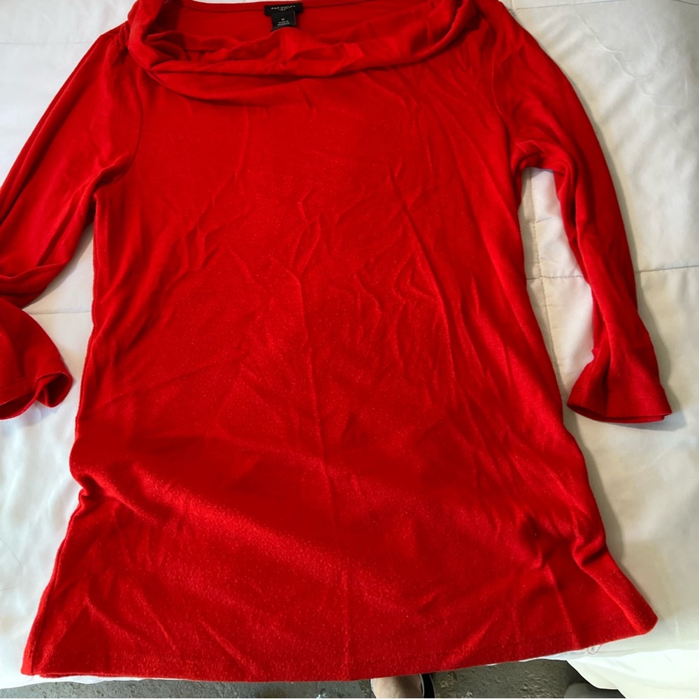 Ann Taylor Women’s Red 3/4 sleeve cowl neck top